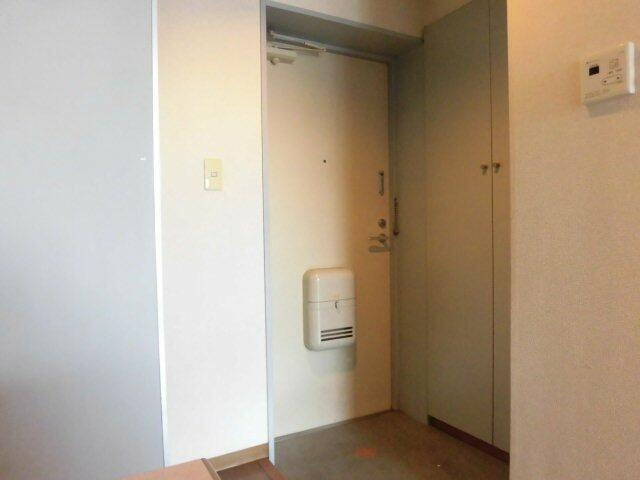 プロスパー目黒本町の玄関|シンプルで使いやすい玄関です