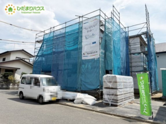 流山市北　新築戸建　1号棟の前面道路含む現地写真|接道：北側6.0ｍ公道・東側5ｍ公道