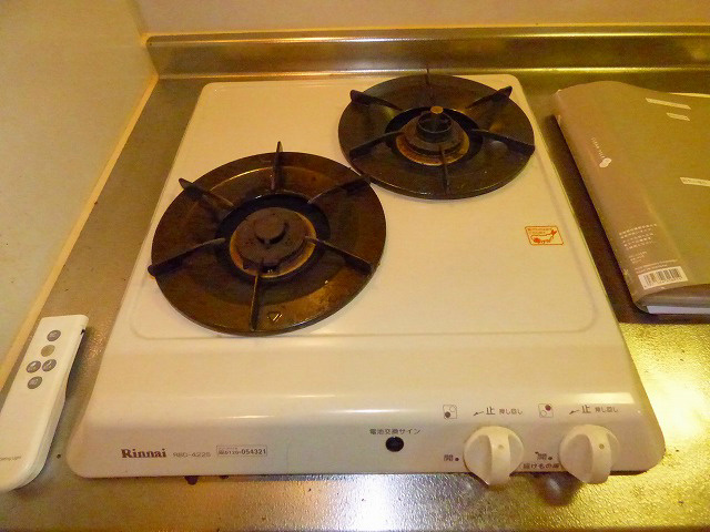 ガスコンロ付でお料理も快適です♪ 