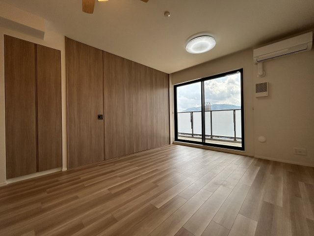 大津市皇子が丘３丁目の中古マンションの洋室