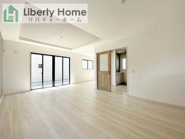 水戸市酒門町16期　新築戸建　1号棟の居間・リビング