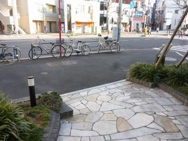 ＫＤＸレジデンス四谷の周辺|前面道路