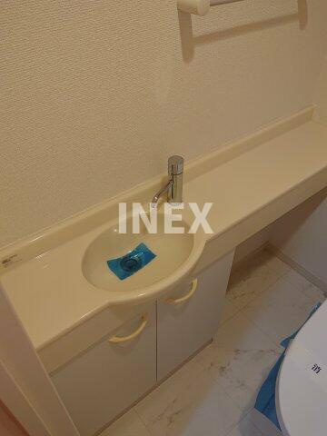 横浜市中区相生町２丁目の賃貸マンションの独立洗面台