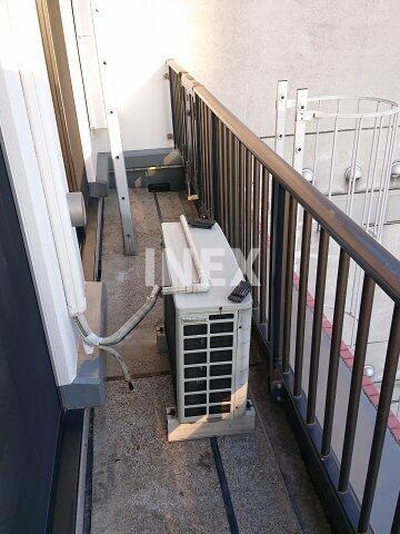 横浜市中区相生町２丁目の賃貸マンションのバルコニー