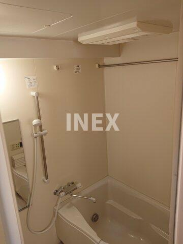 横浜市中区相生町２丁目の賃貸マンションの浴室