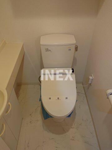 横浜市中区相生町２丁目の賃貸マンションのトイレ