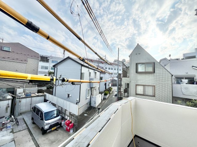 北区上中里２丁目　新築戸建の前面道路含む現地写真|2026.07.03撮影

現地ご見学希望・資料請求などお気軽にお問い合わせ下さい！
03-5990-5201