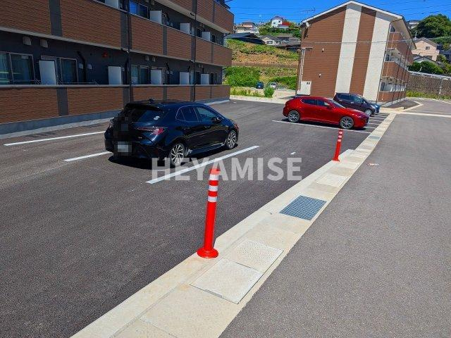 トレス天満Dの駐車場