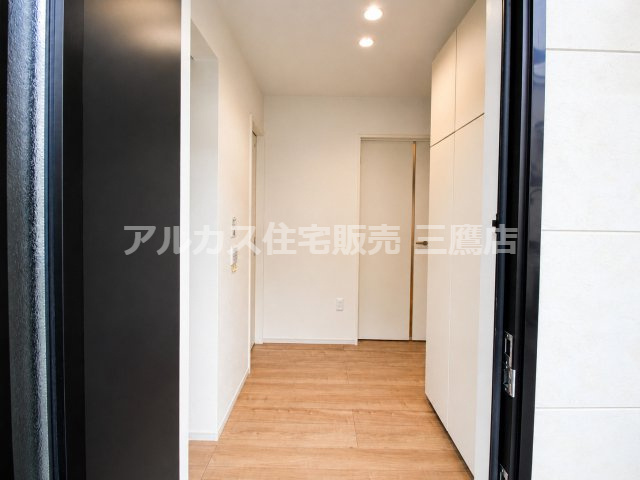 【内覧動画公開中！】西東京市保谷町5丁目　西武新宿線　西武柳沢駅　新築戸建の玄関