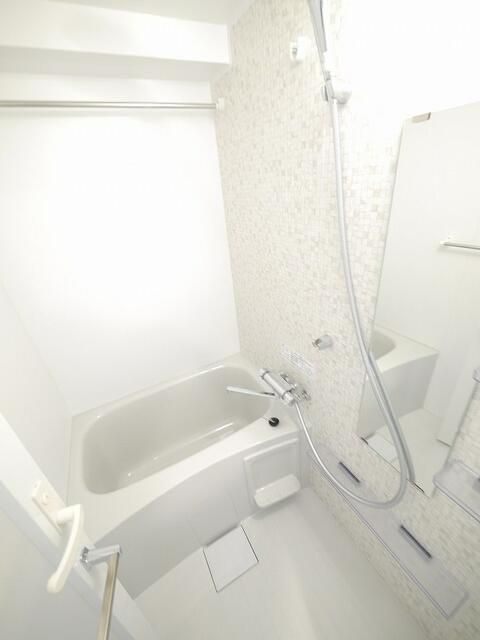 ＳＨＯＫＥＮ　Ｒｅｓｉｄｅｎｃｅ　横浜生麦１の浴室