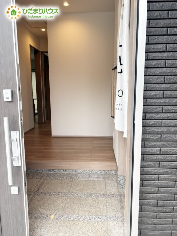柏市船戸　築2年　平屋　中古戸建の玄関