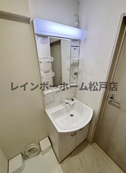 柏市つくしが丘３丁目のアパートの洗面所