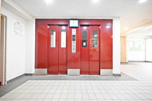 新大阪スカイハイツのその他共用部分|現地エレベーター