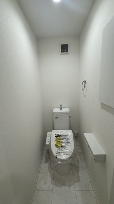 【トイレ】 | madre court浜寺石津町西4 | 各階にトイレがあるので、朝の混雑も解消！トイレのたびに階段を上り下りする手間もありません。