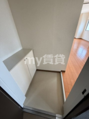 【玄関】 | メープルメゾン