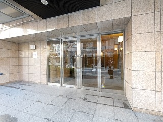 ヘイマンヨコハマのエントランス