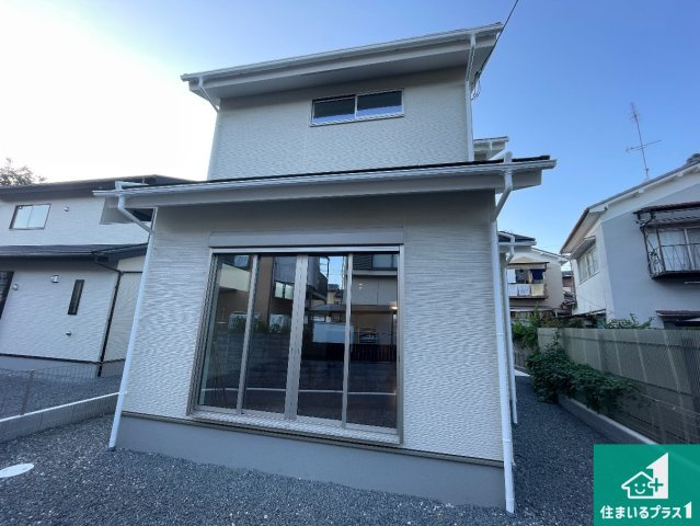 京都市西京区嵐山茶尻町　第2期　新築一戸建ての外観|周辺は落ち着いた街並みの住宅地！子育てがしやすい住環境です！気になることがありましたら、お気軽にお問い合わせください！
