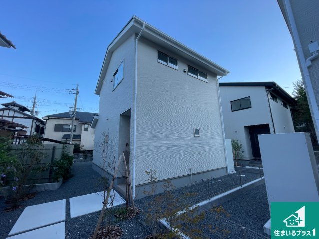 京都市西京区嵐山茶尻町　第2期　新築一戸建ての外観|安心の10年保証！外観を美しく保ち、雨水で汚れを落とします！気になることがありましたら、お気軽にお問い合わせください！
