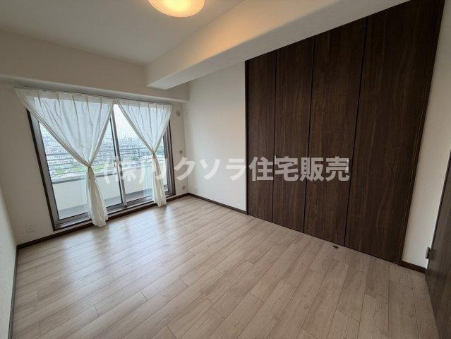 インテリジェントシティの寝室|洋室6.0帖
■物件内覧・資金計画相談・住宅ローン相談、リフォーム相談、お問合せ受付中■
※当日・翌日のご内覧、ご相談はお電話でのお問合せがスムーズです！