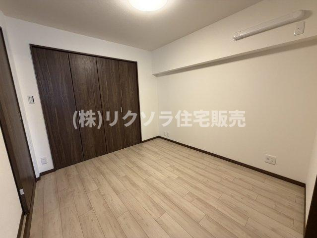 インテリジェントシティの子供部屋|洋室5.2帖
■物件内覧・資金計画相談・住宅ローン相談、リフォーム相談、お問合せ受付中■
※当日・翌日のご内覧、ご相談はお電話でのお問合せがスムーズです！