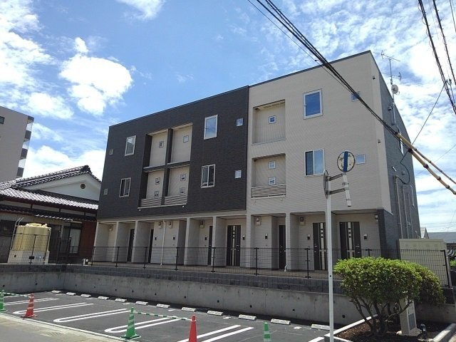 グランド・ヒルズの外観