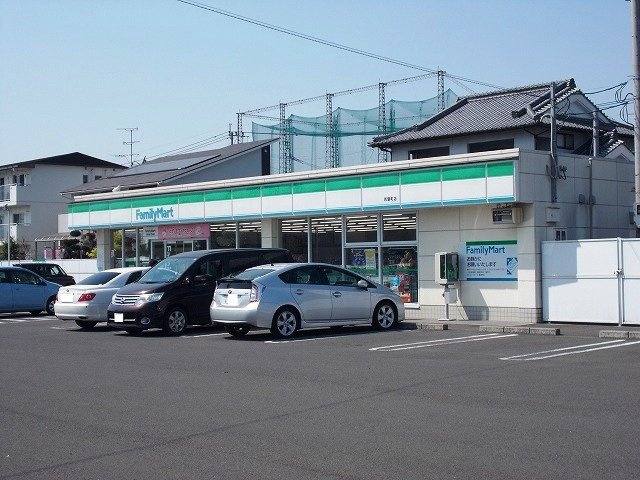 ヴィラパークサイドの周辺|ファミリーマート若葉町店まで170m