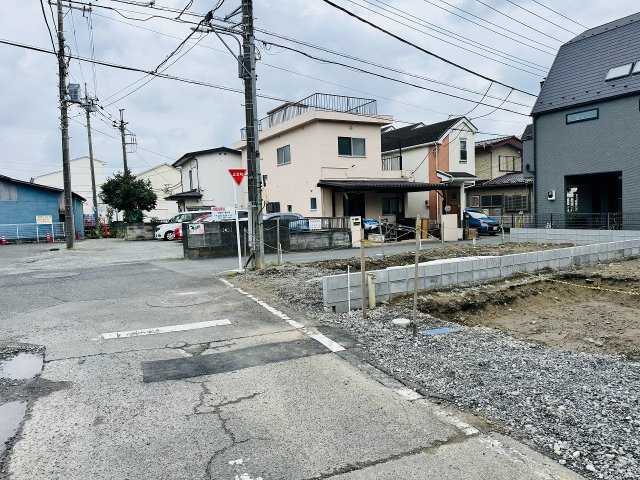八王子市　元横山町　新築一戸建て　１期の前面道路含む現地写真|～北側4ｍ道路に面しています～
