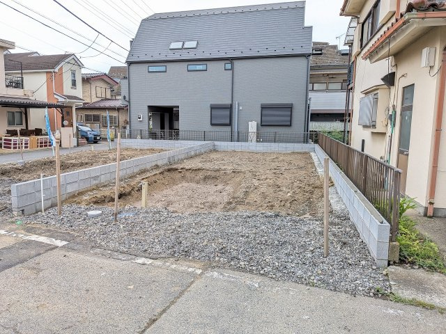 八王子市　元横山町　新築一戸建て　１期の駐車場|～車庫1台分～