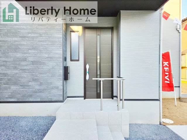 水戸市本町4期　新築戸建のエントランス