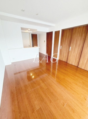 【居間・リビング】 | ウィルローズ蕨 | 洋室のお部屋です。