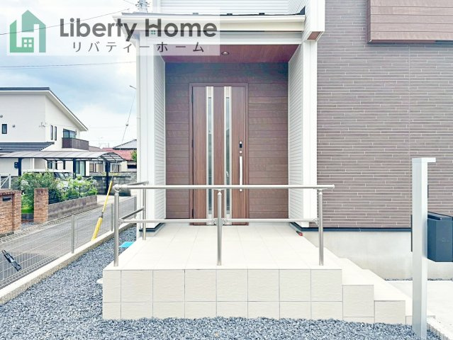 水戸市見川町4期　新築戸建のエントランス