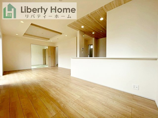 水戸市見川町4期　新築戸建の居間・リビング