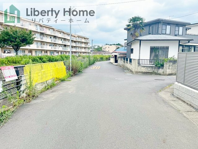 水戸市見川町4期　新築戸建の前面道路含む現地写真