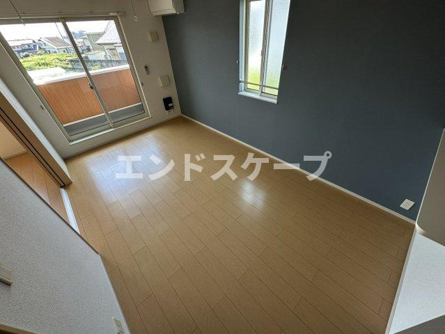 リヴェールの居間・リビング|高崎、前橋のお部屋探しはエンドスケープまで！お客様の理想お聞かせ下さい♪
