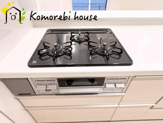 さいたま市北区別所町　3期　新築一戸建て　ブルーミングガーデンヴィーエ　04のキッチン|10/23撮影