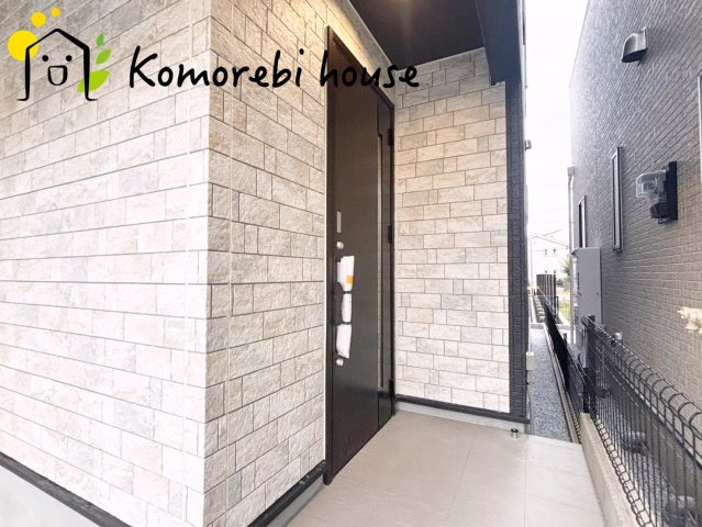 さいたま市北区別所町　3期　新築一戸建て　ブルーミングガーデンヴィーエ　04の玄関|10/23撮影