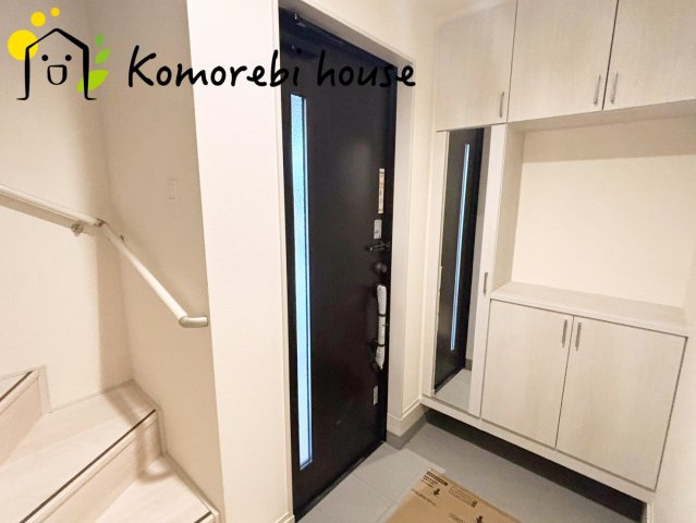 さいたま市北区別所町　3期　新築一戸建て　ブルーミングガーデンヴィーエ　04の玄関|10/23撮影