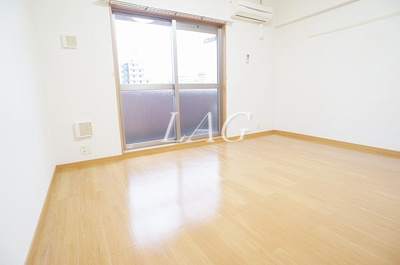 【居間・リビング】 | ベラルデ | 洋室のお部屋です。
