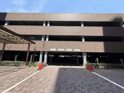 【駐車場】 | キングスクエアランドレックスC棟