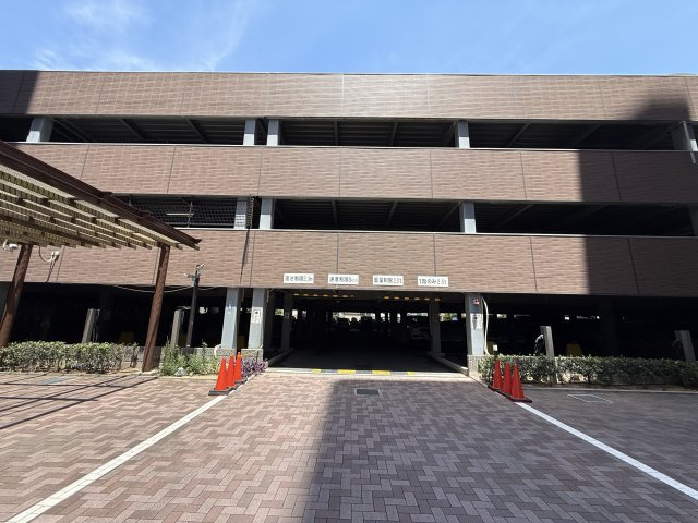 【駐車場】 | キングスクエアランドレックスC棟