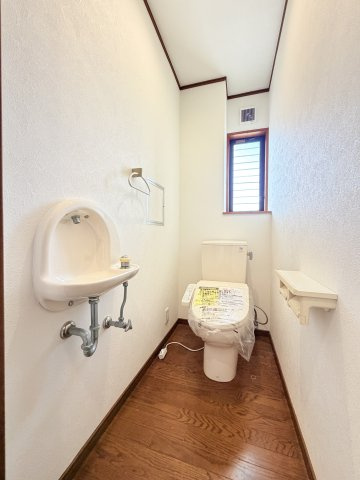 徳島市川内町榎瀬の中古一戸建のトイレ|1階：トイレです