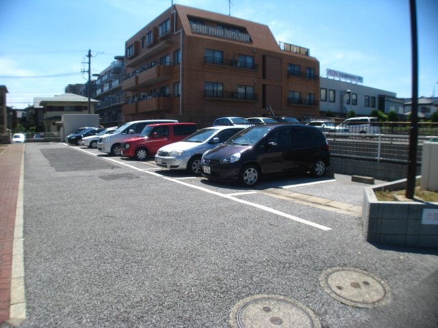 エクセルＤハイムの駐車場