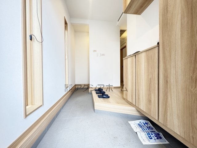 所沢市北秋津・全4棟　新築一戸建　4号棟　～全館空調搭載～の玄関