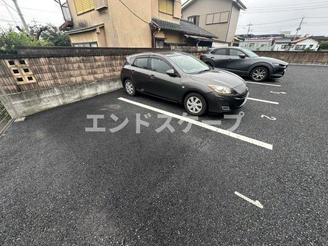 グランsakuraの駐車場|高崎、前橋のお部屋探しはエンドスケープまで！お客様の理想お聞かせ下さい♪
