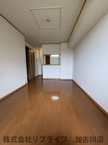 グラツィアC棟の居間・リビング|同物件別号室参照