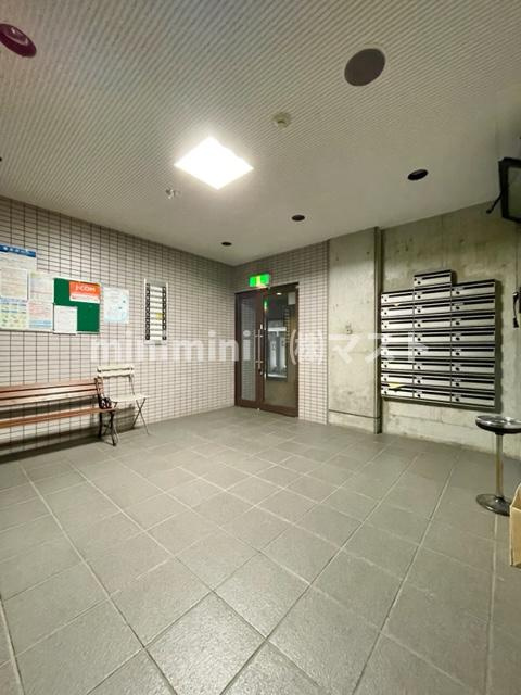 アスペック天満橋のロビー