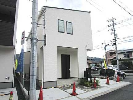 広島市安佐南区伴中央２丁目の外観