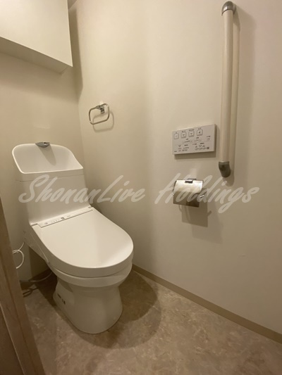 ラフィシア関内のトイレ|トイレ個室♪
※反転タイプ