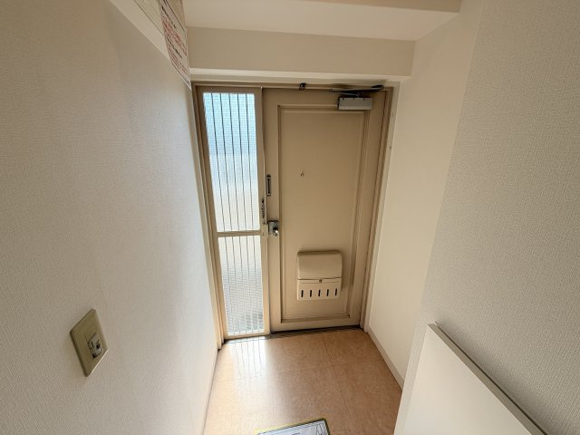 アビータミオ神戸岡本の玄関