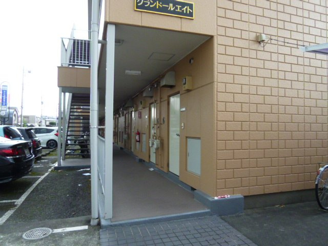 グランドール・エイトのエントランス